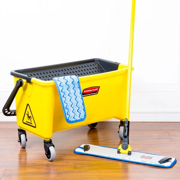 Flat mop system